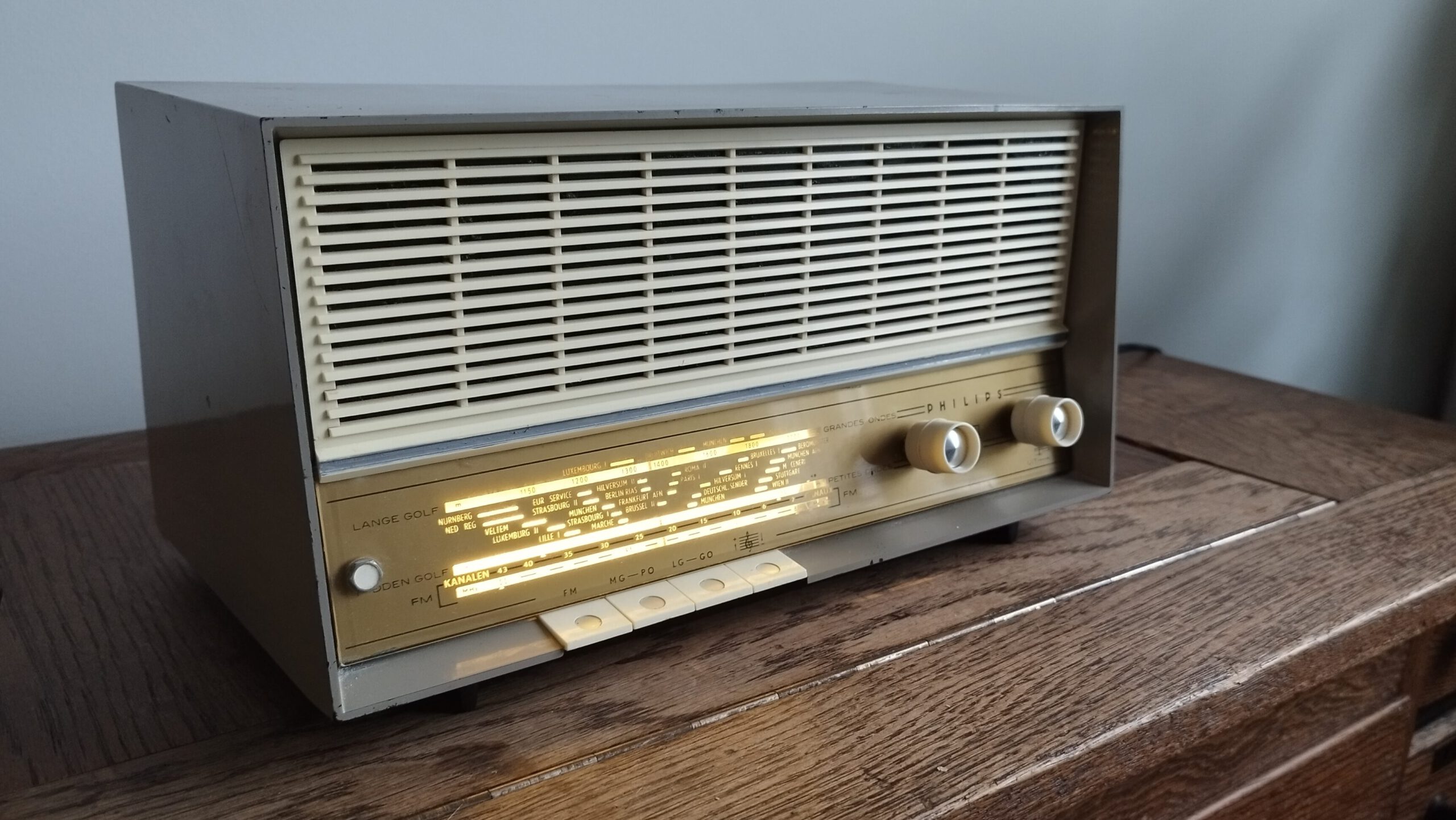 Philips B2X02A/19G